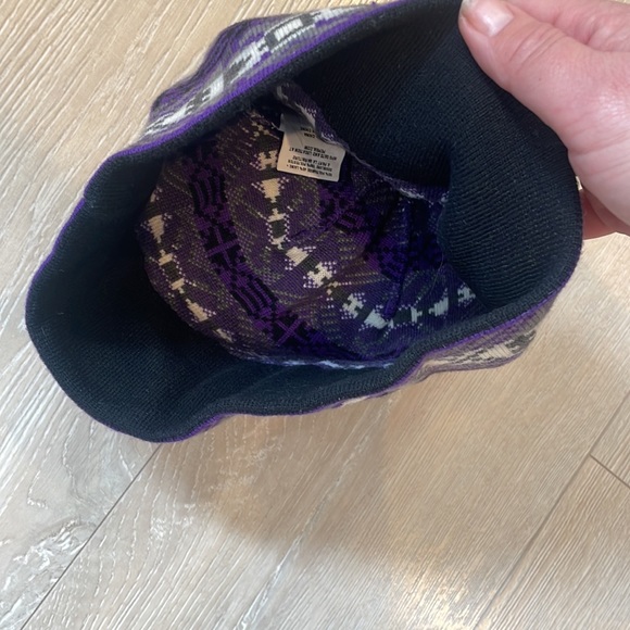 NWOT Patagonia beanie - new without tags - Picture 4 of 5